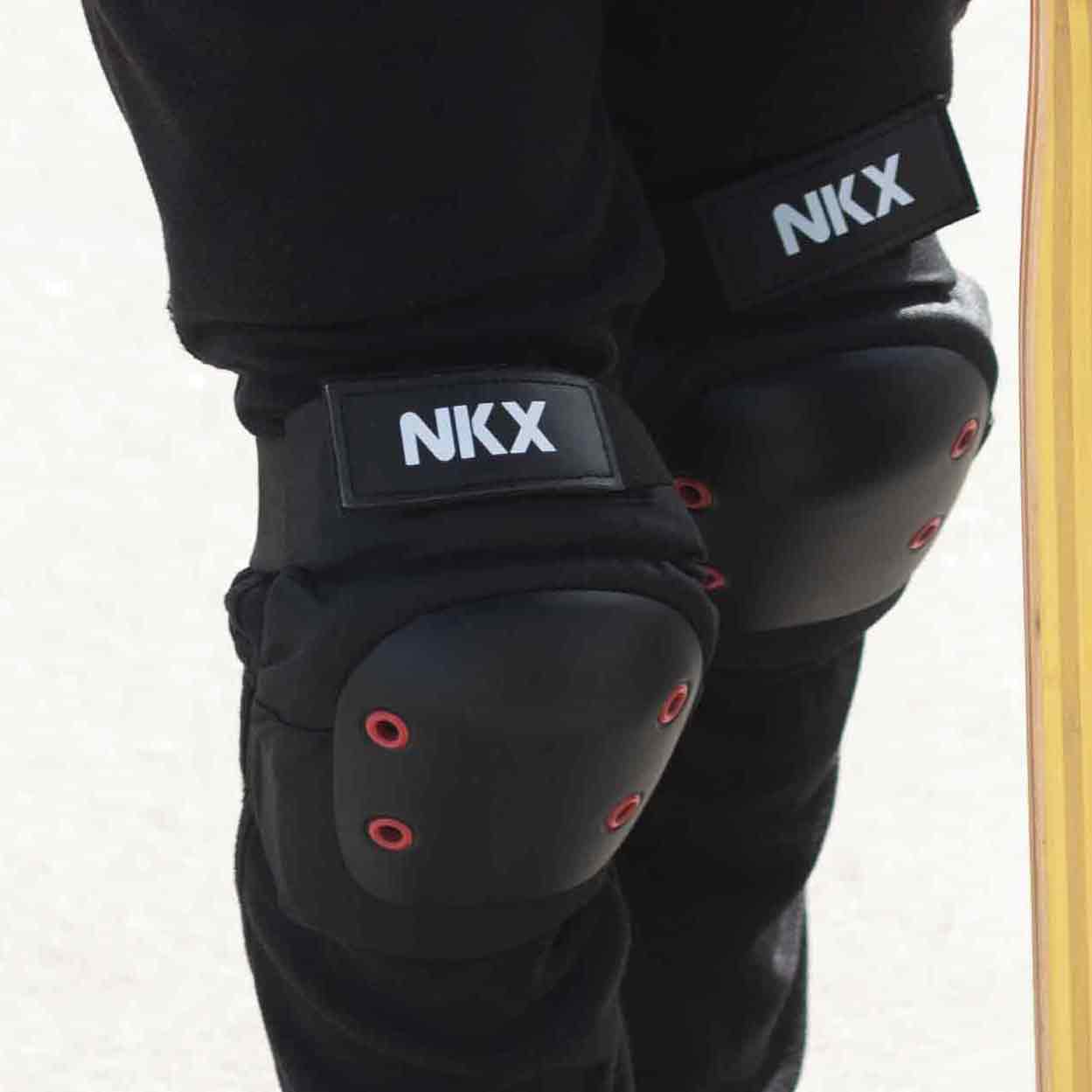 NKX Pro Set Completo - Ginocchiere, Gomitiere e  Protezioni polso