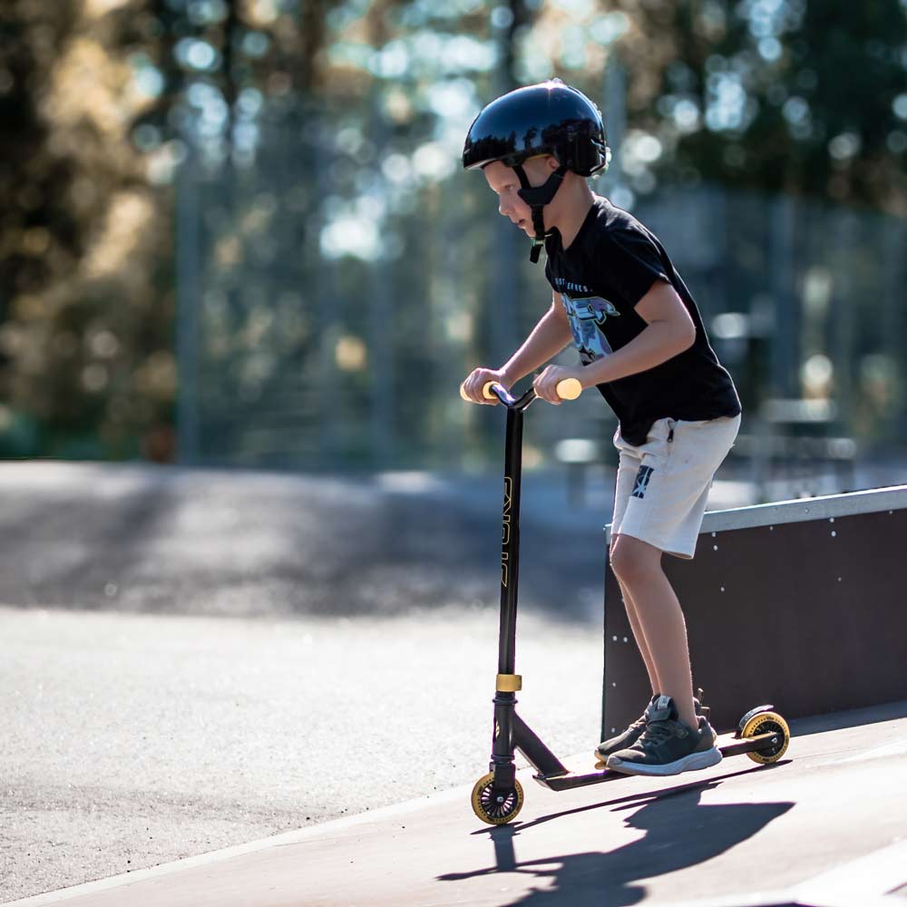 Story Outlaw Stunt Scooter