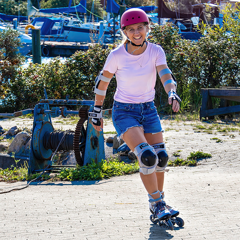 Inline Skates Story Division